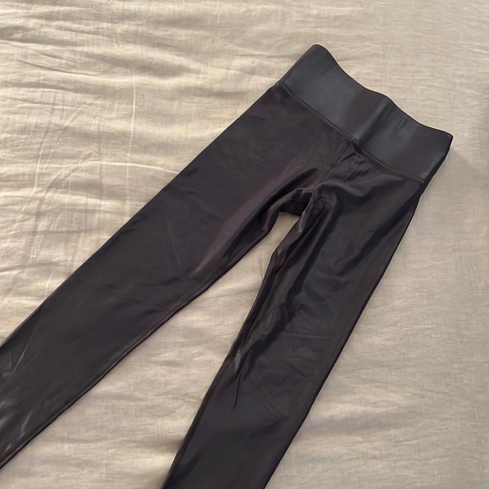carbon 38 grey metallic leggings